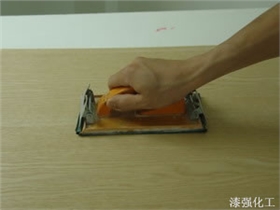 漆强化工_木器清面漆施工.jpg